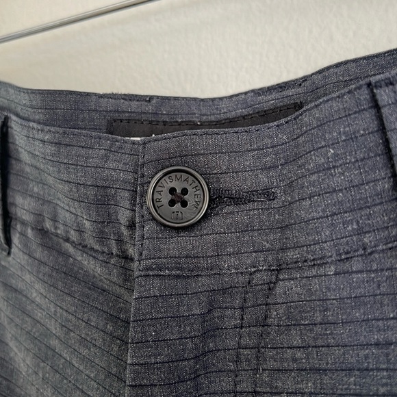 TRAVIS MATHEW MENS BECK PERFORMANCE GOLF SHORTS 32 WAIST - Picture 4 of 7